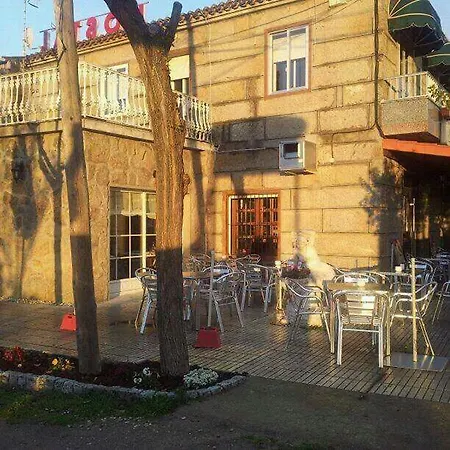 Guest house Restaurante Cobas *